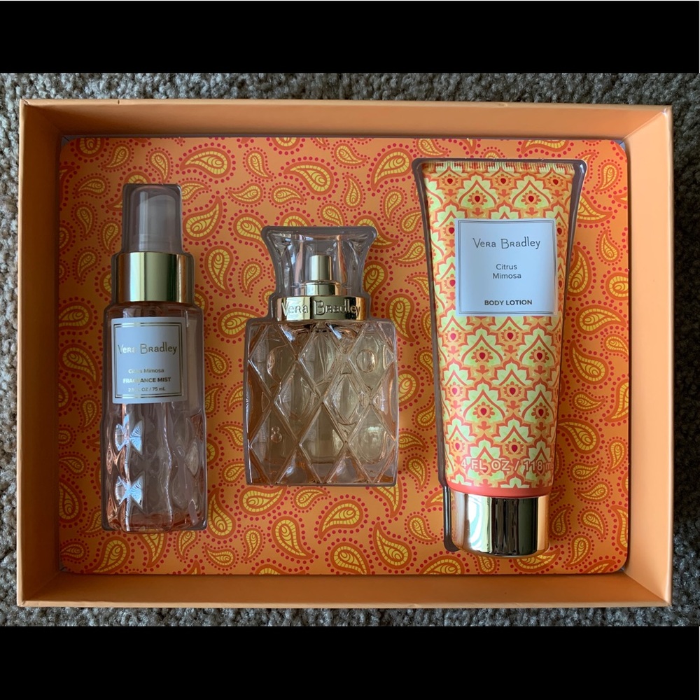 😍😍 Vera Bradley gift set 😍😍